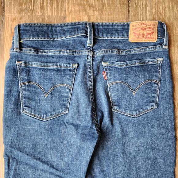 Levi Strauss Distressed 711 Mid-Wash Skinny Jeans | Women's W28 L30 - Picture 6 of 11